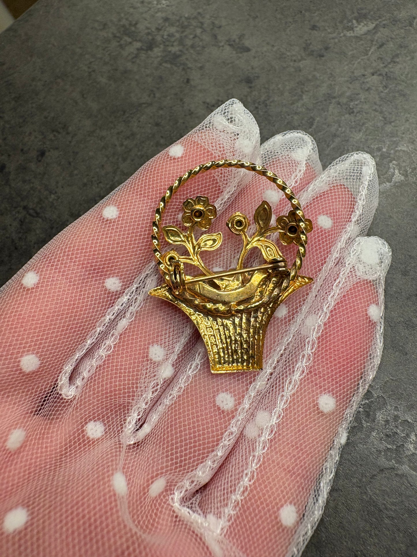 Spilla “Cestino di fiori”