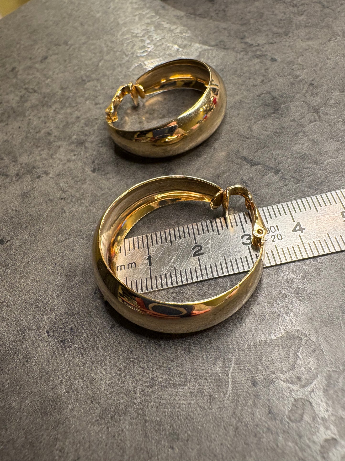 Orecchìni a clip “Cerchi medi”