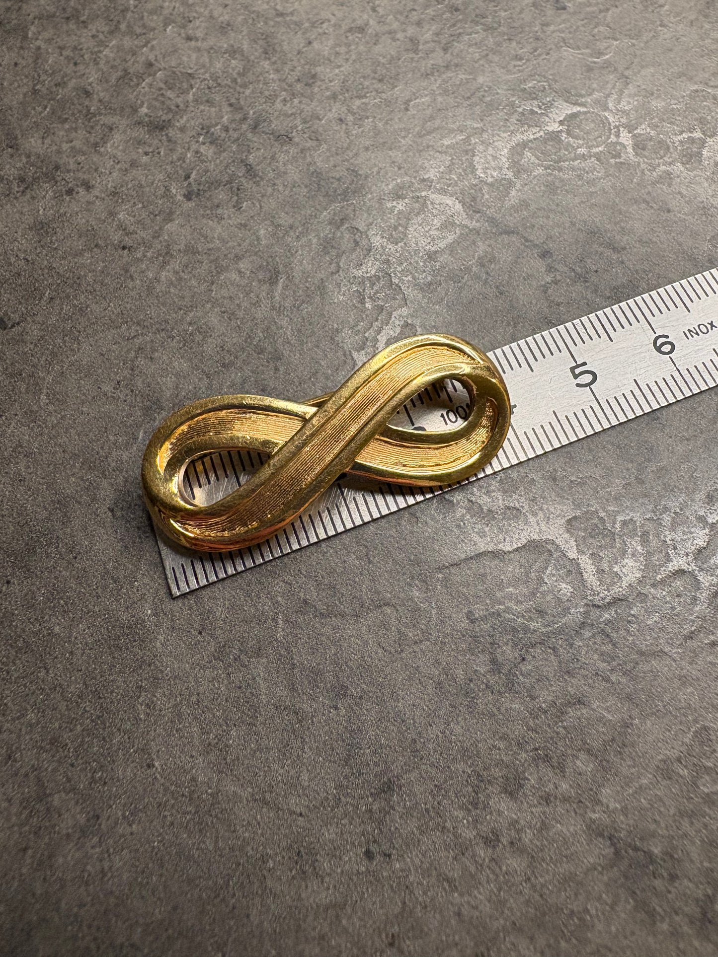 Spilla Trifari “Infinito”