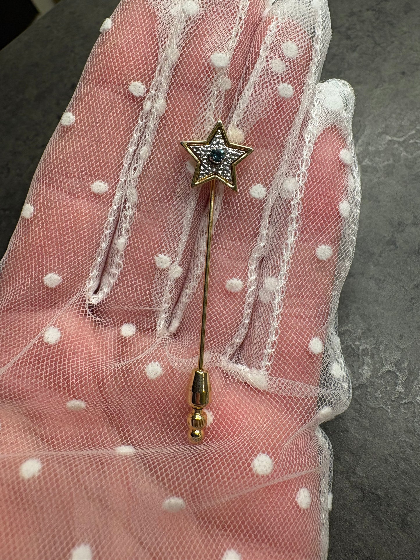 Spilla stick Avon 1979