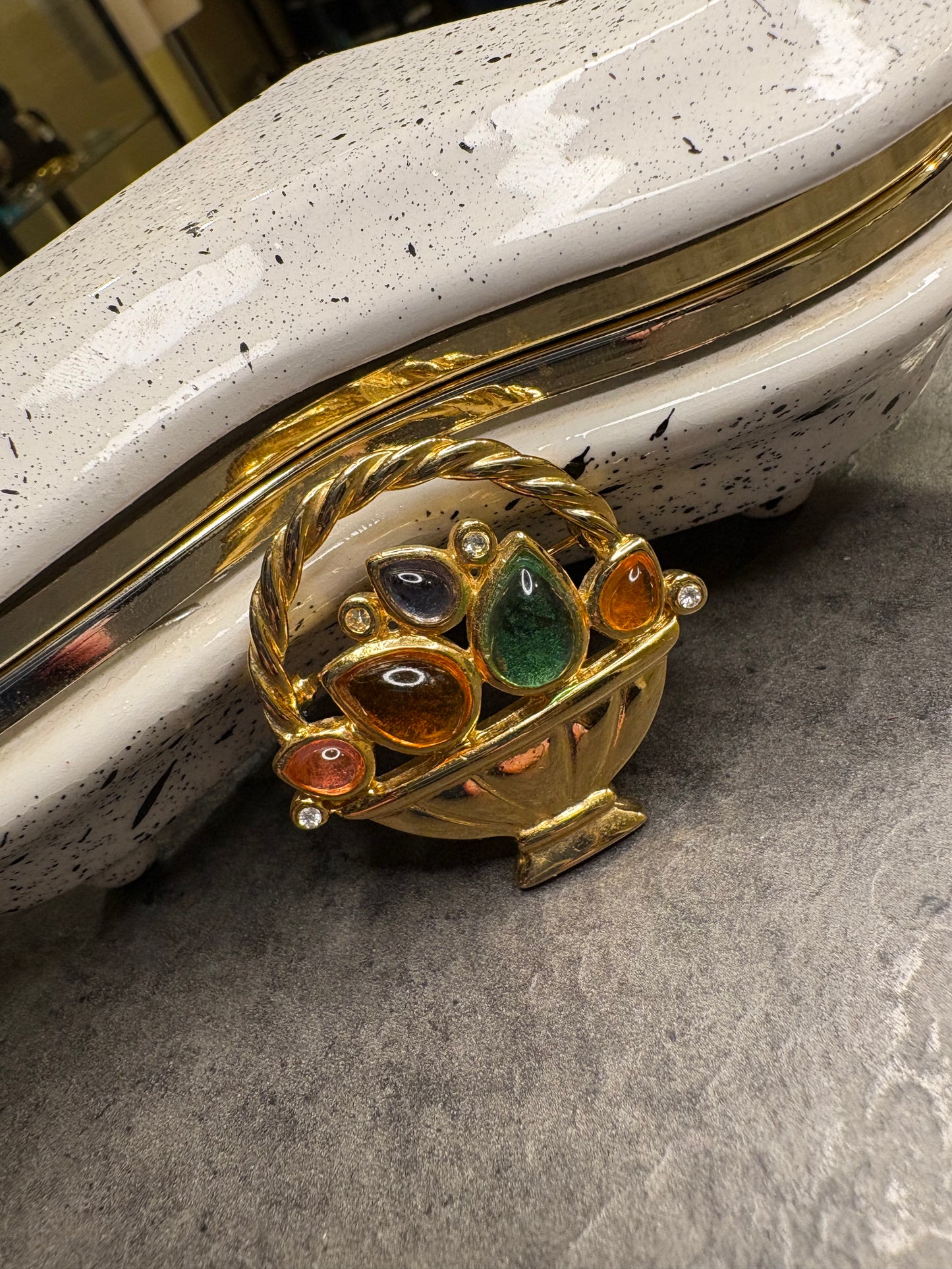 Spilla “Cesto di Fiori”