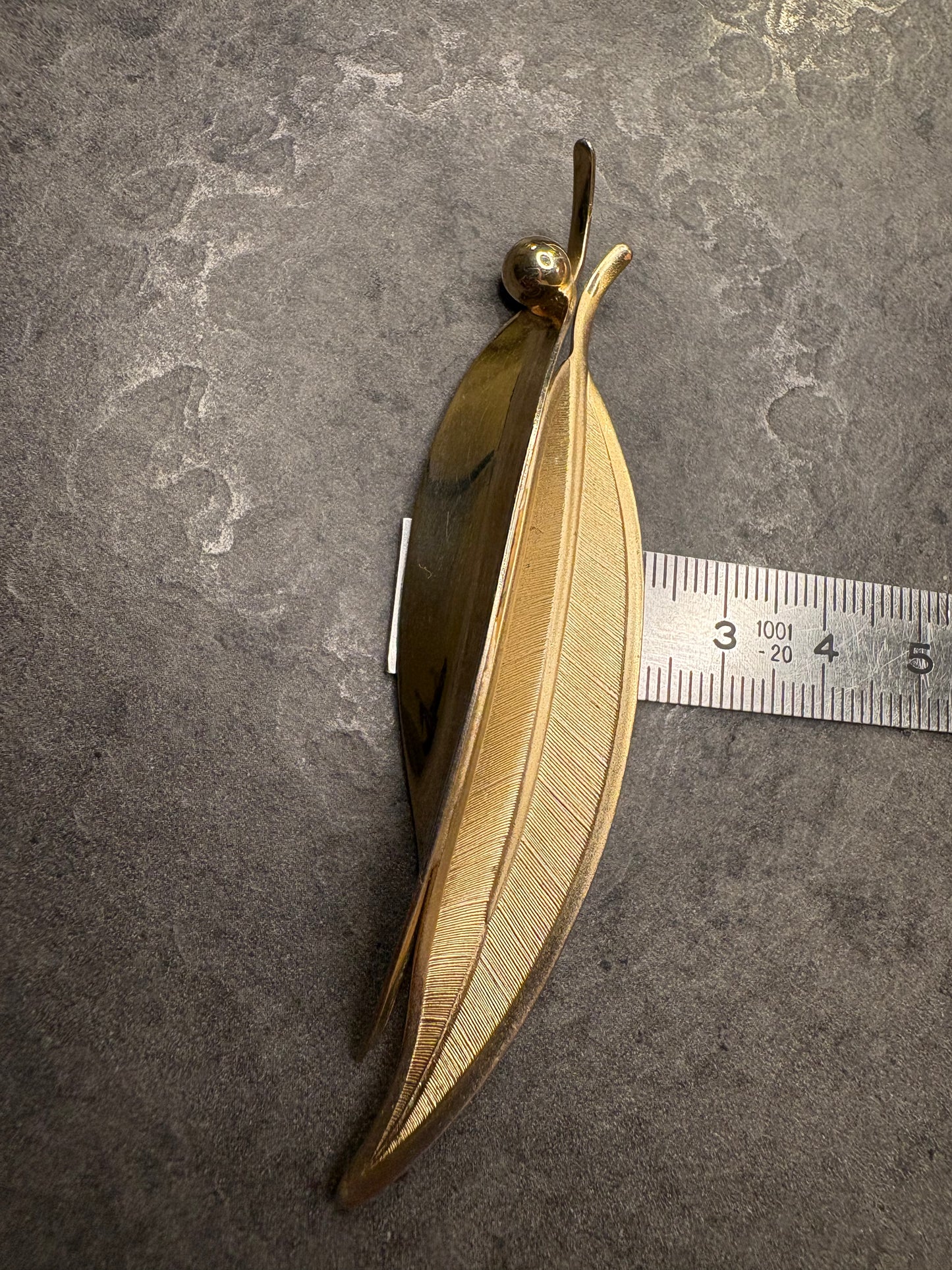 Spilla “Doppia Finitura”