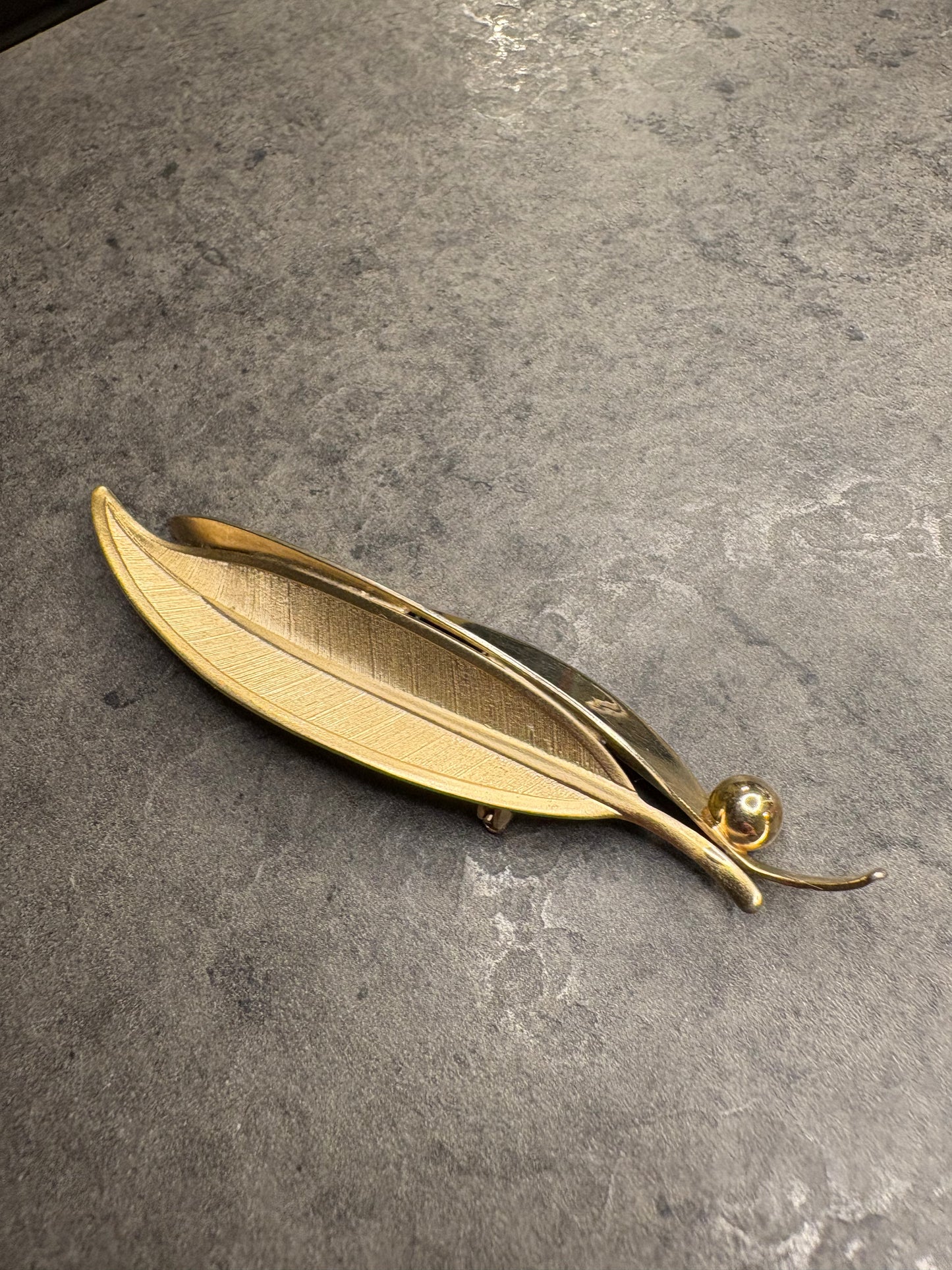 Spilla “Doppia Finitura”