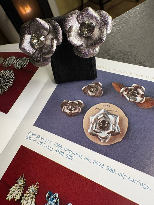 Orecchìni Sarah Coventry 1955.