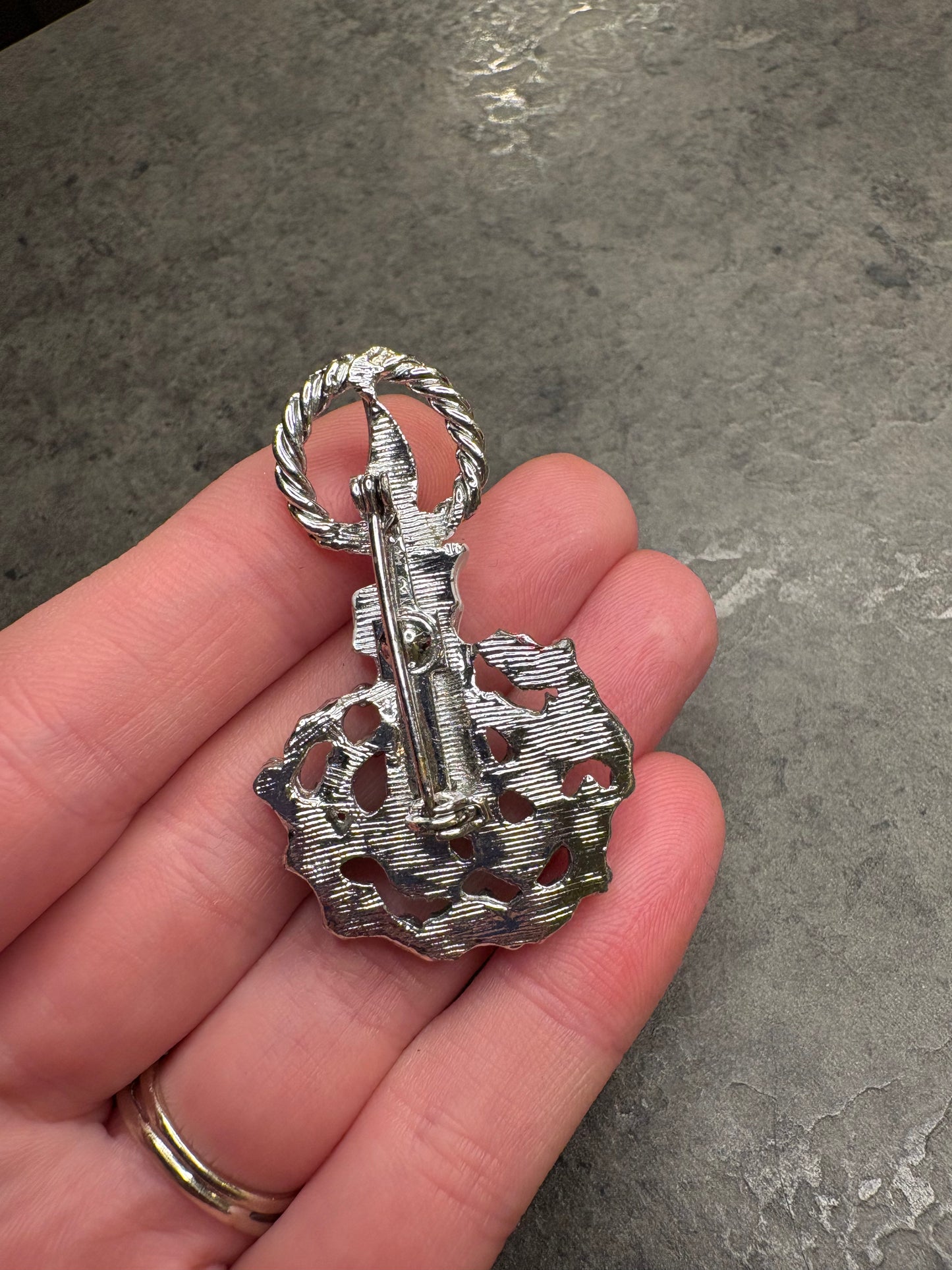 Spilla “Candela di Natale”