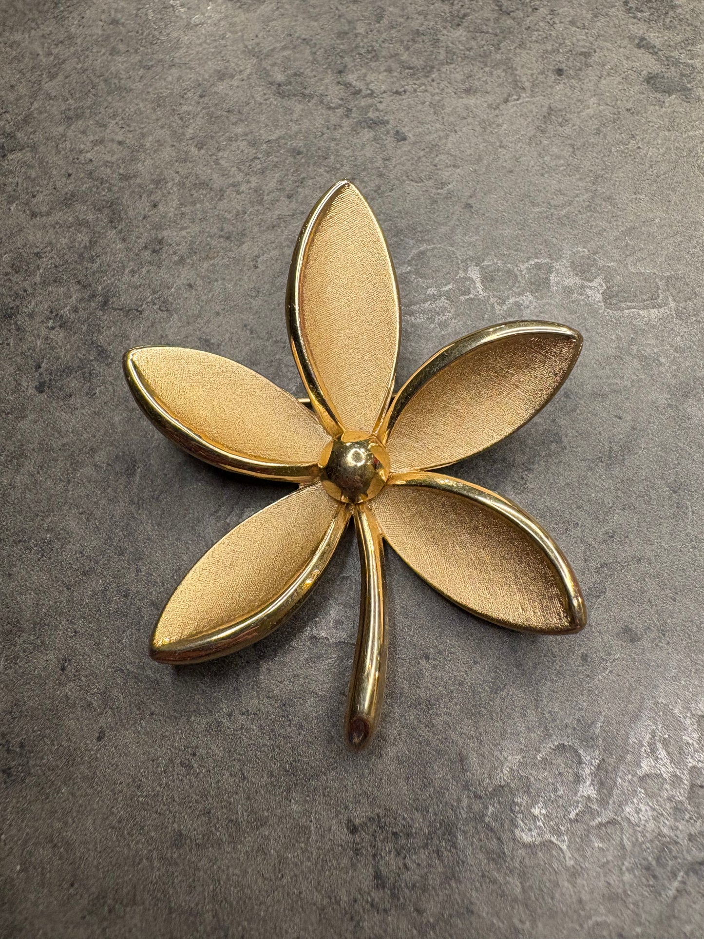 Spilla Trifari “Fiore”