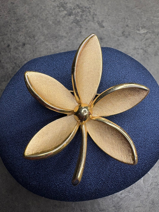 Spilla Trifari “Fiore”