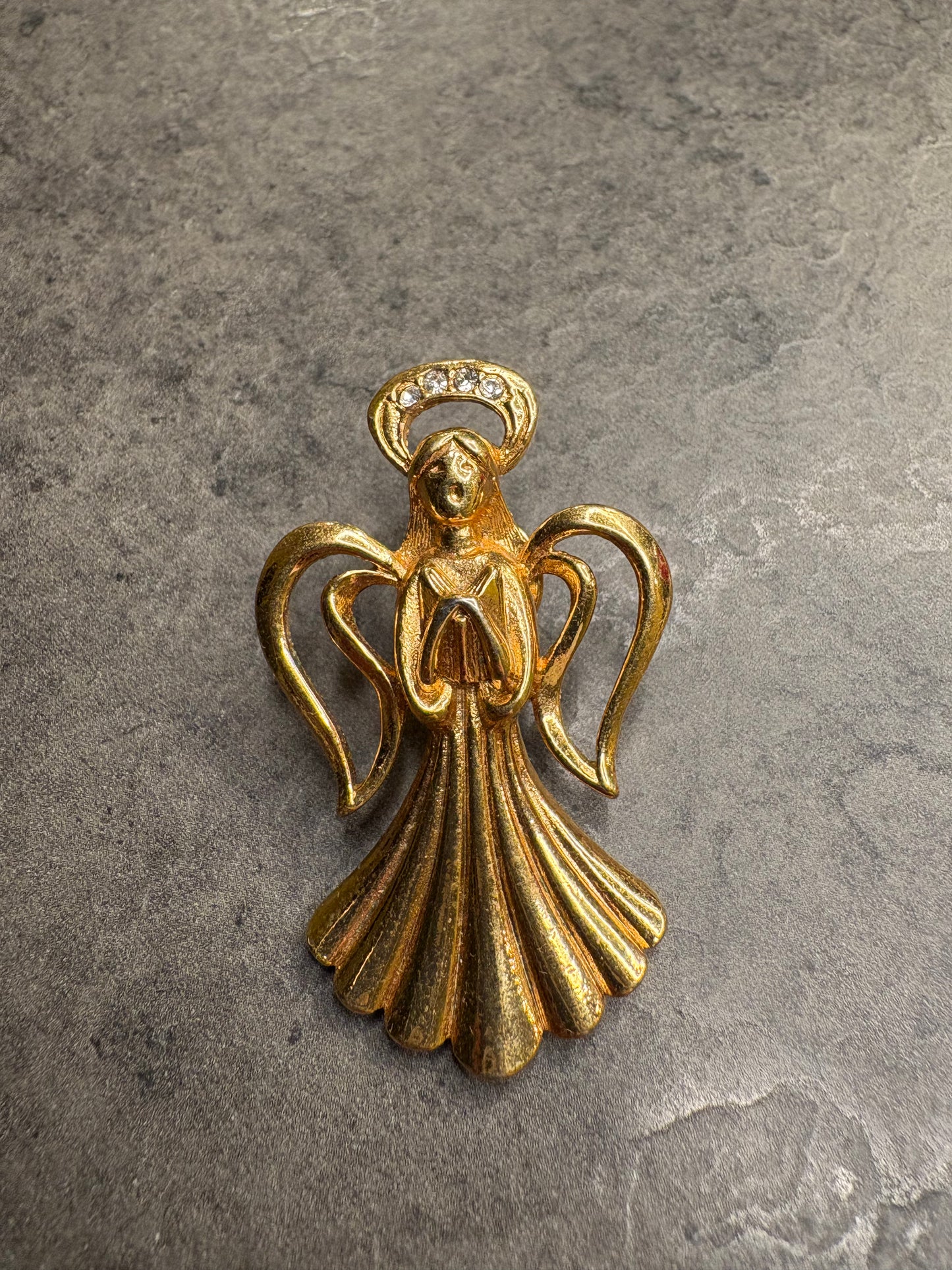 Pin Avon “Angelo”