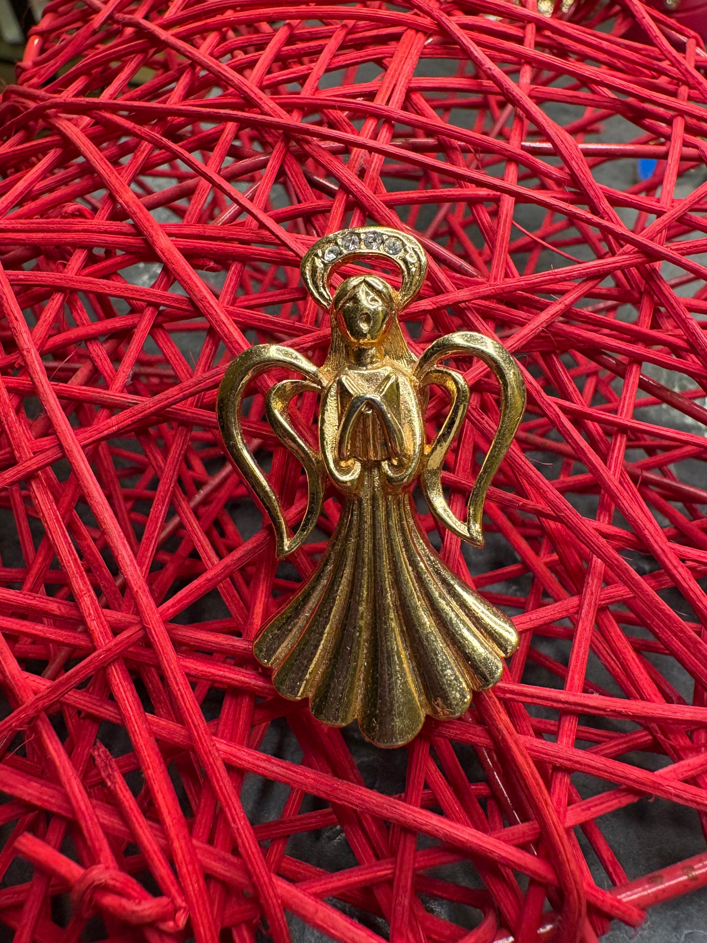 Pin Avon “Angelo”