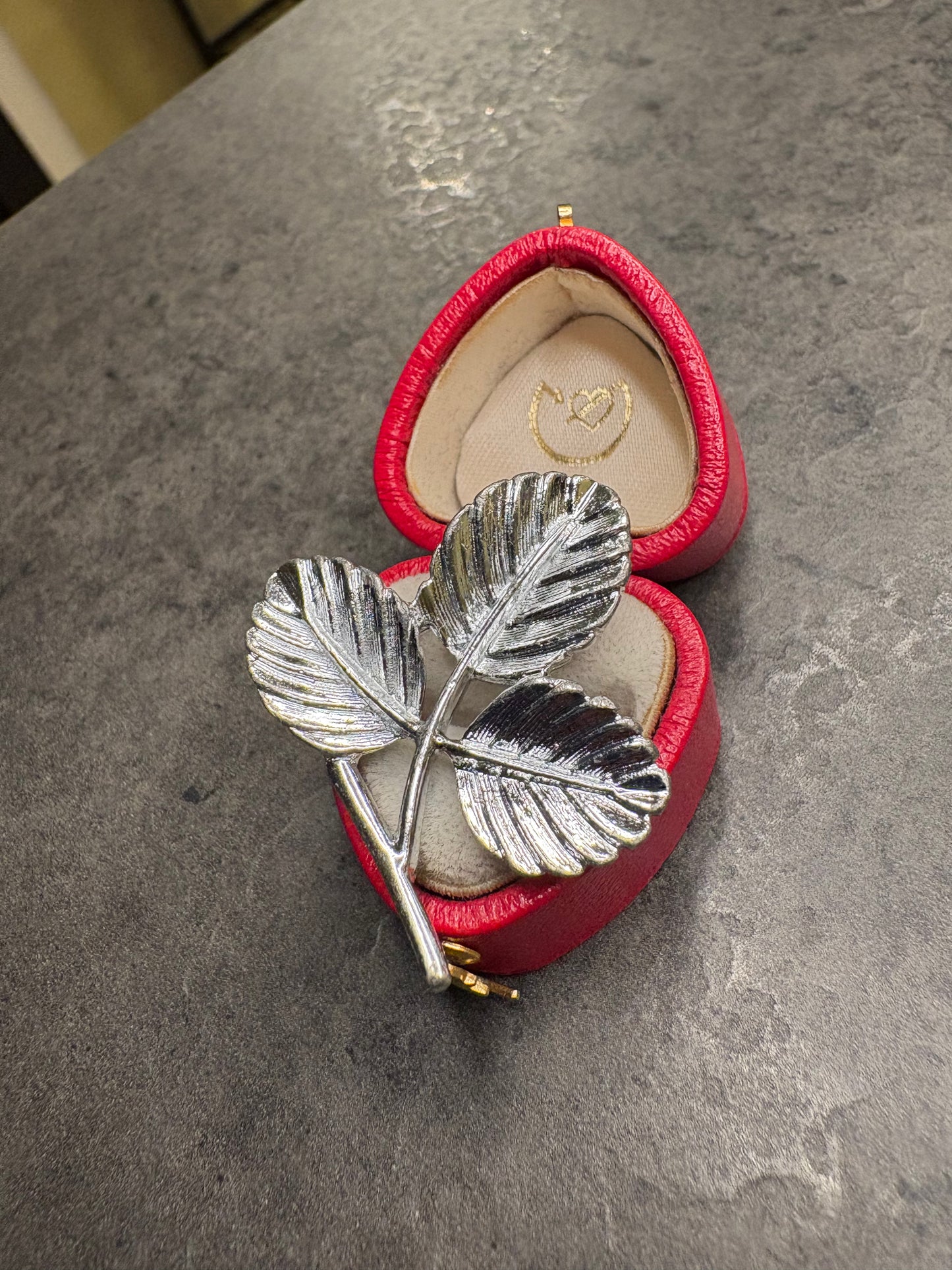 Spilla Sarah Coventry 1966