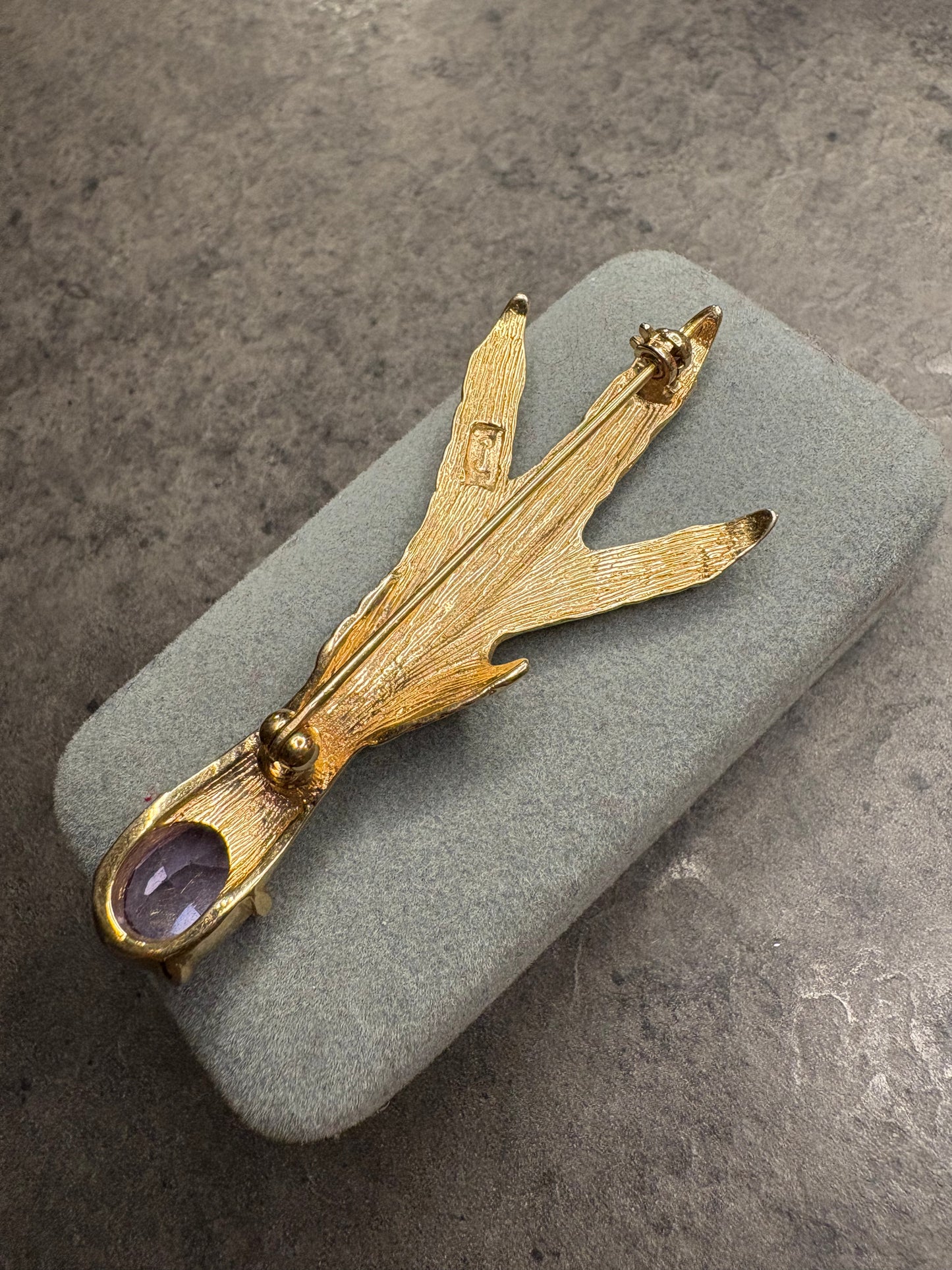 Spilla “lucky claw”