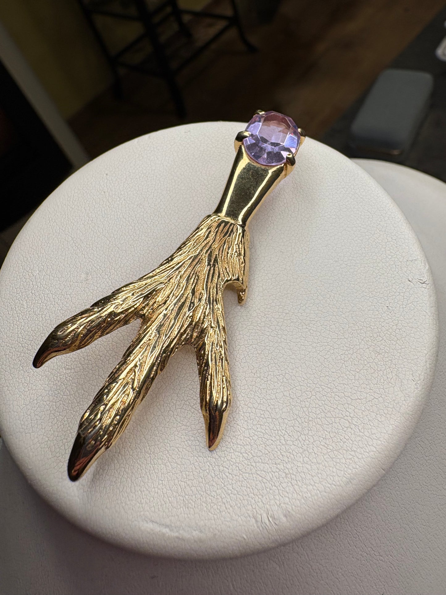 Spilla “lucky claw”