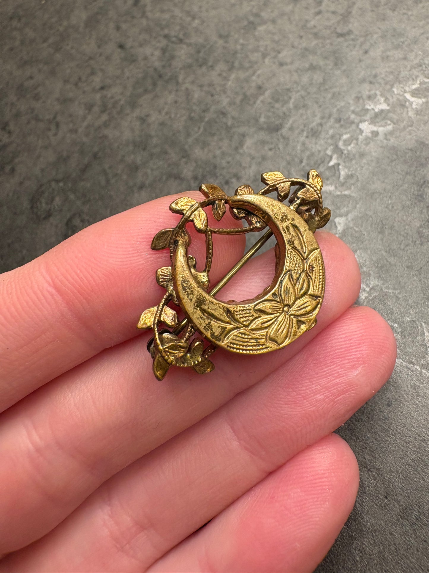 Spilla Antica “Luna”