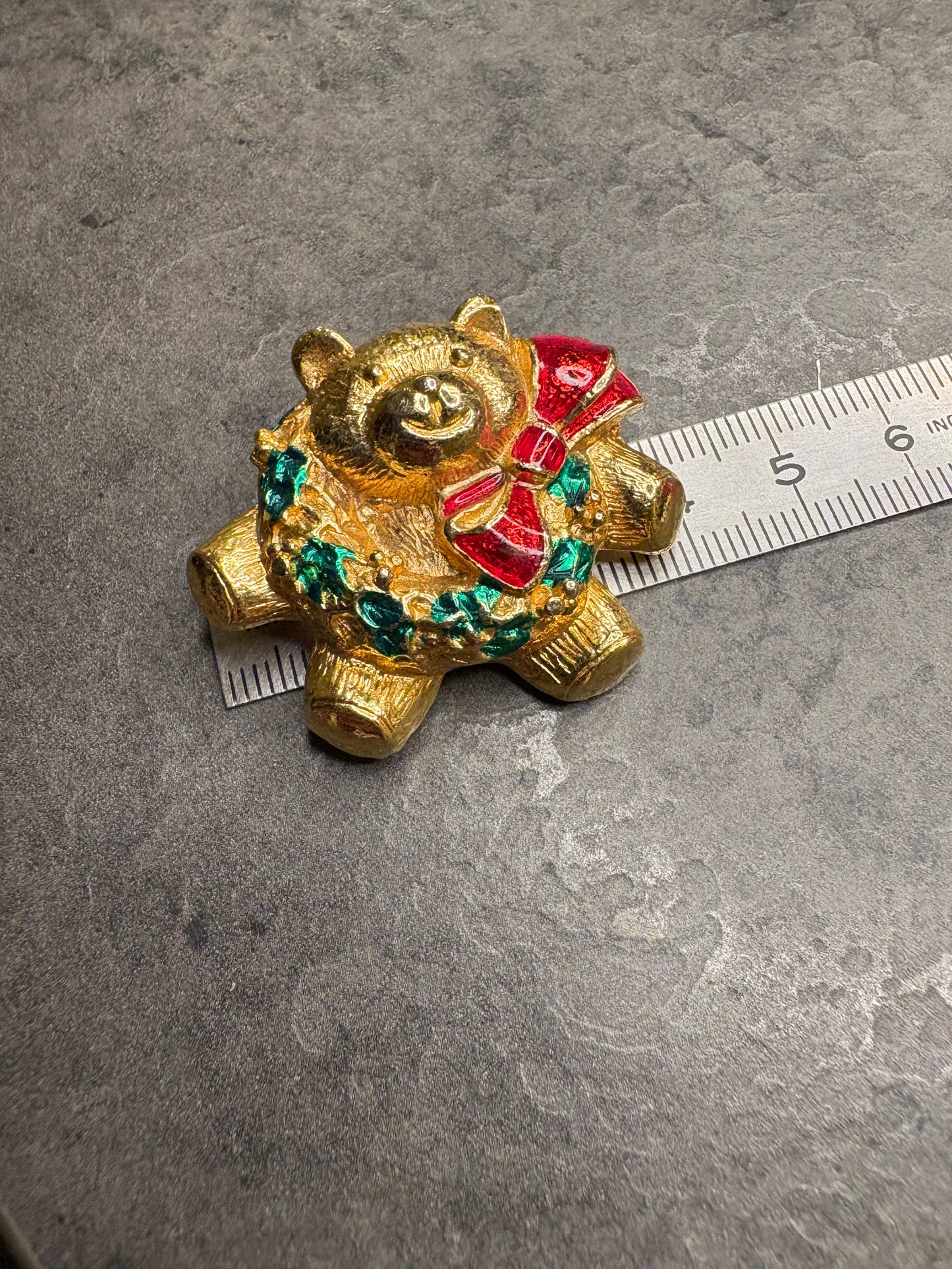 Spilla “Orsetto Natalizio”