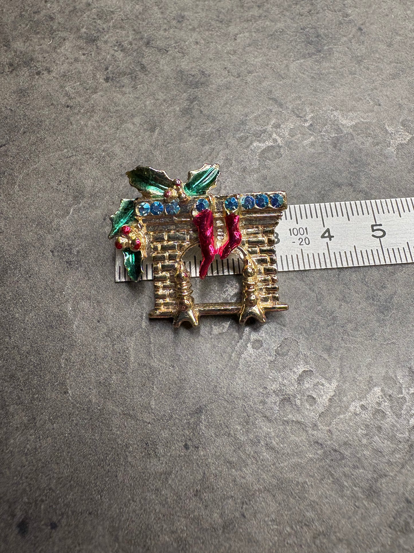 Spilla Natalizia “Camino”