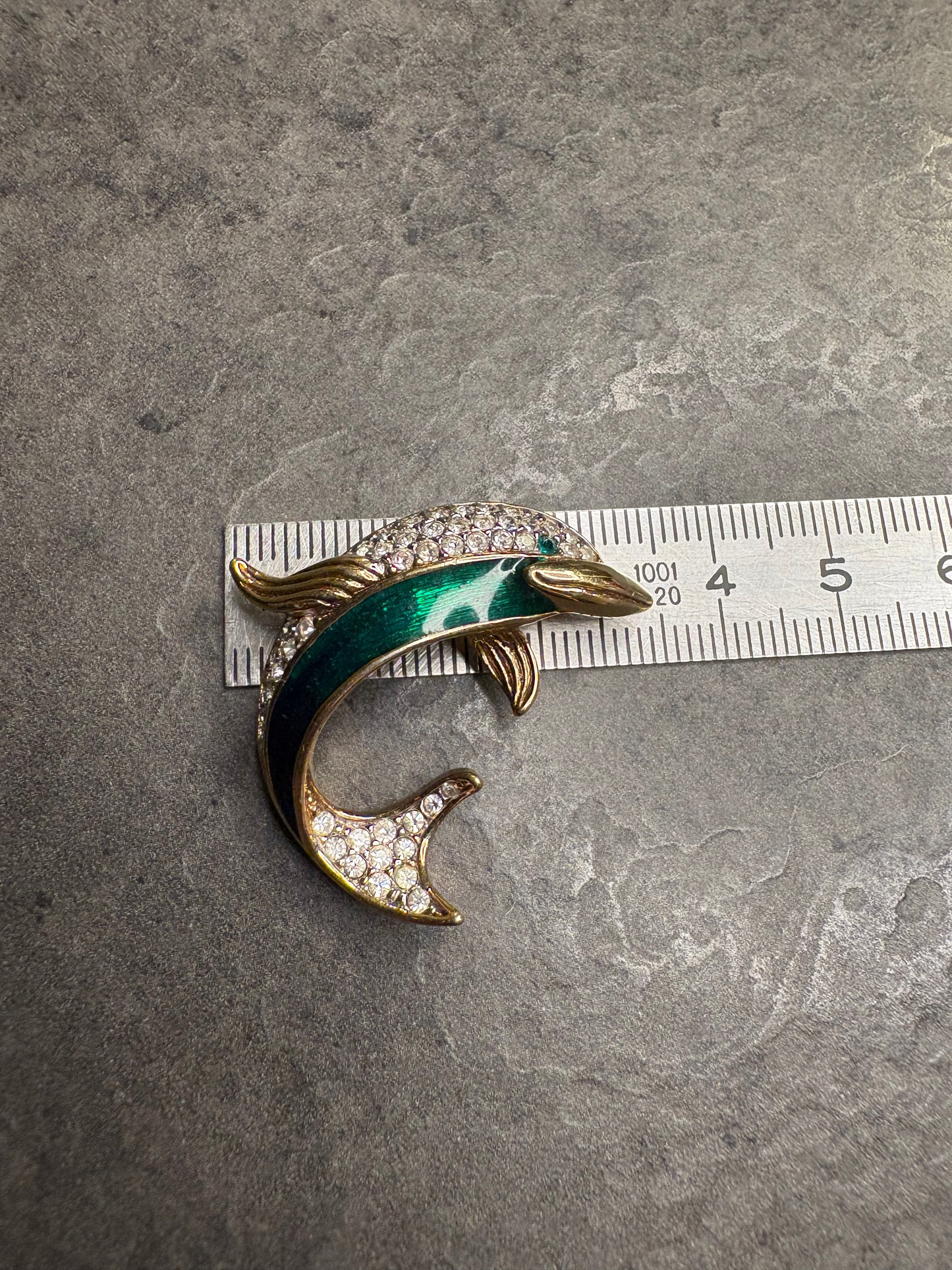 Spilla Delfino Attwood & Sawyer