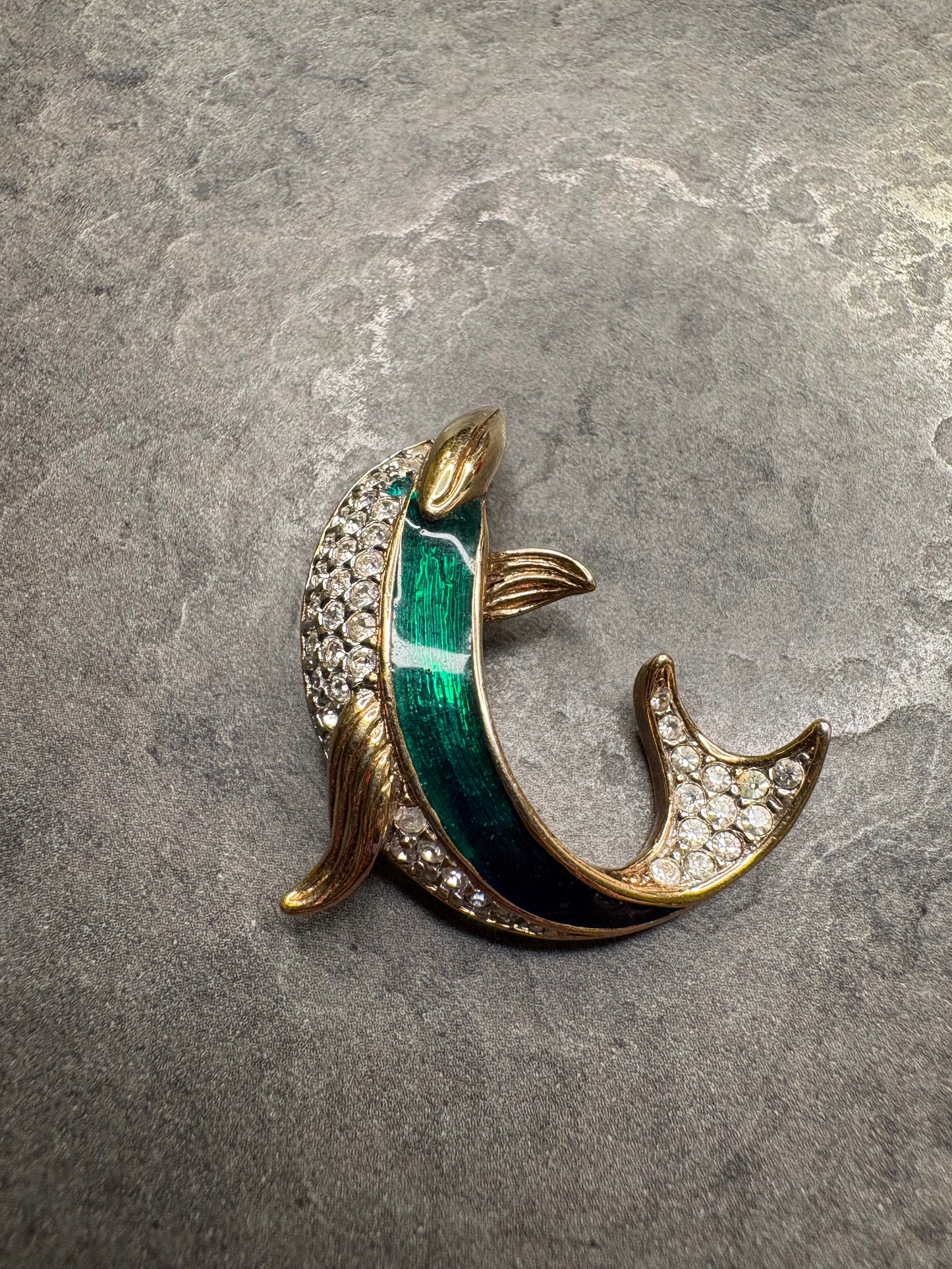 Spilla Delfino Attwood & Sawyer