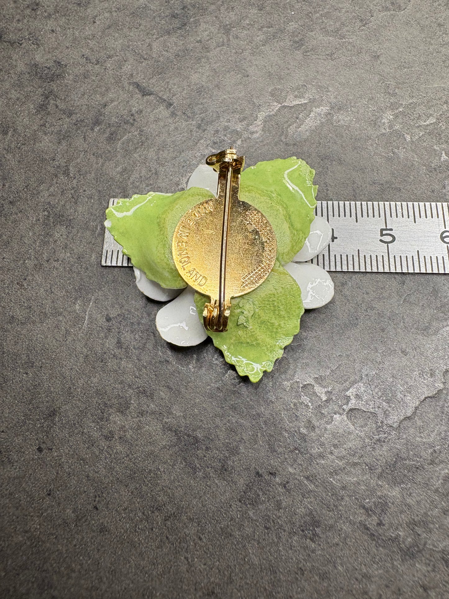 Spilla Fiore in porcellana “Made in England”