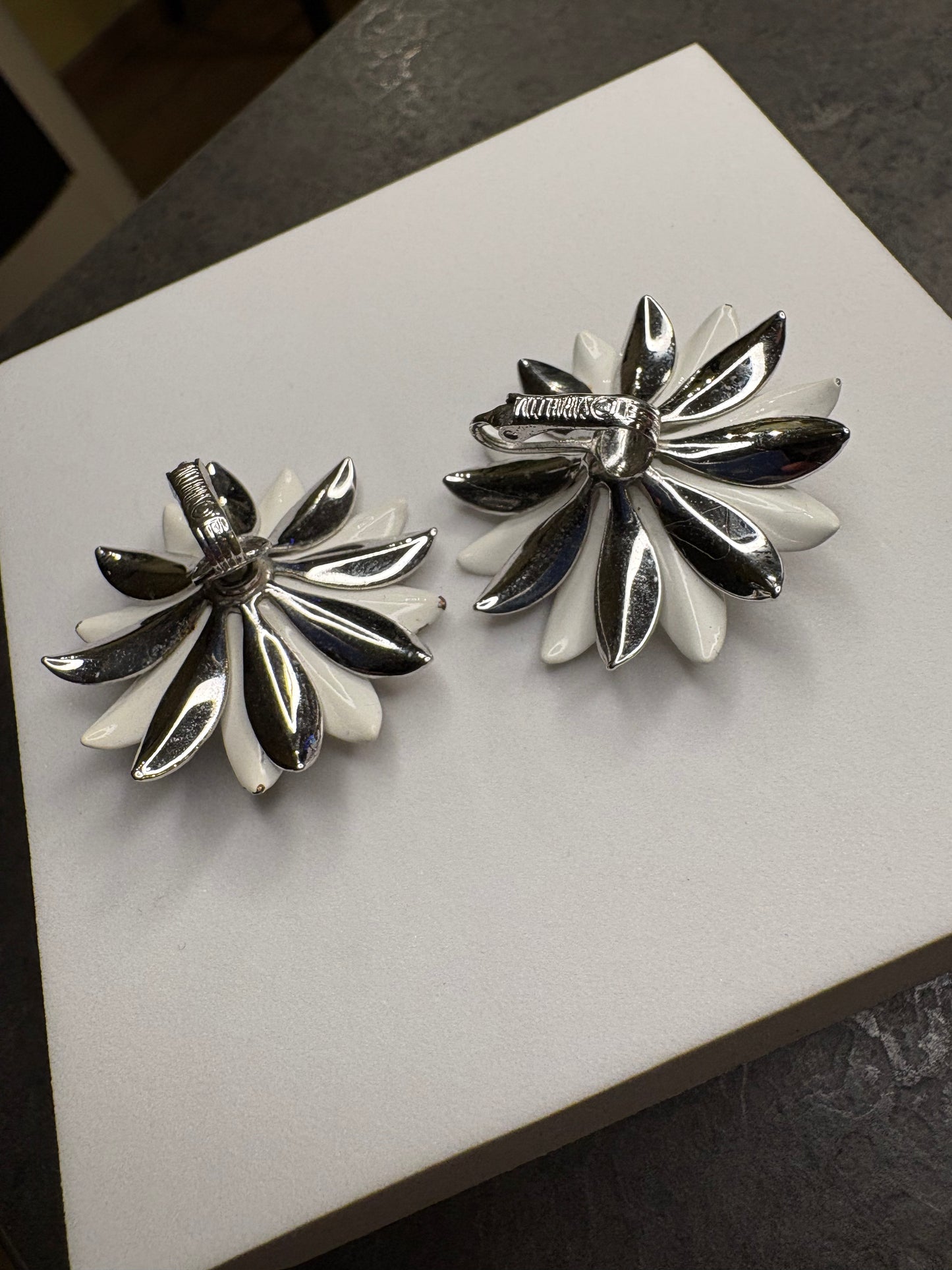 Orecchini Sarah Coventry 1966