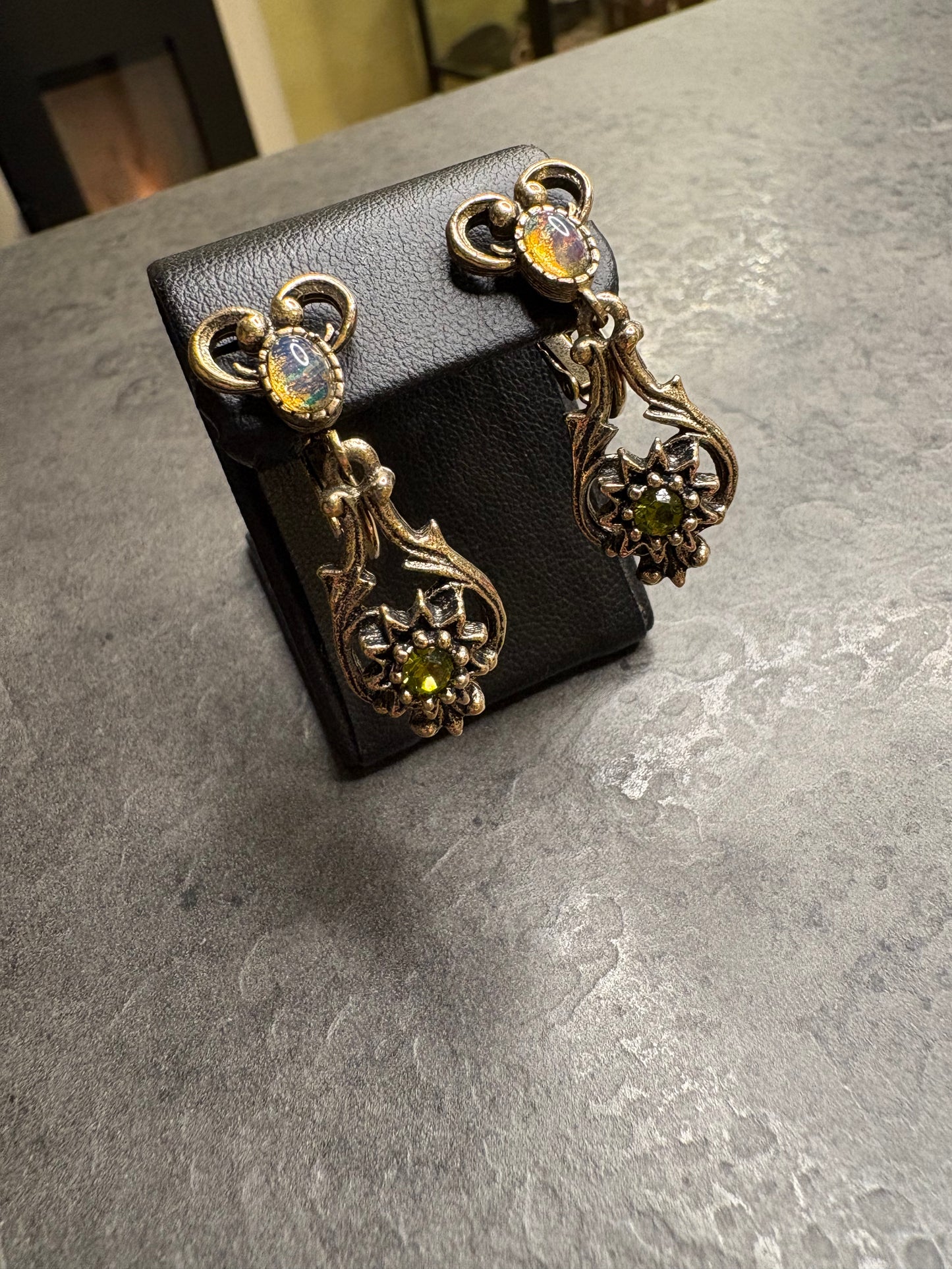 Orecchìni Sarah Coventry 1974