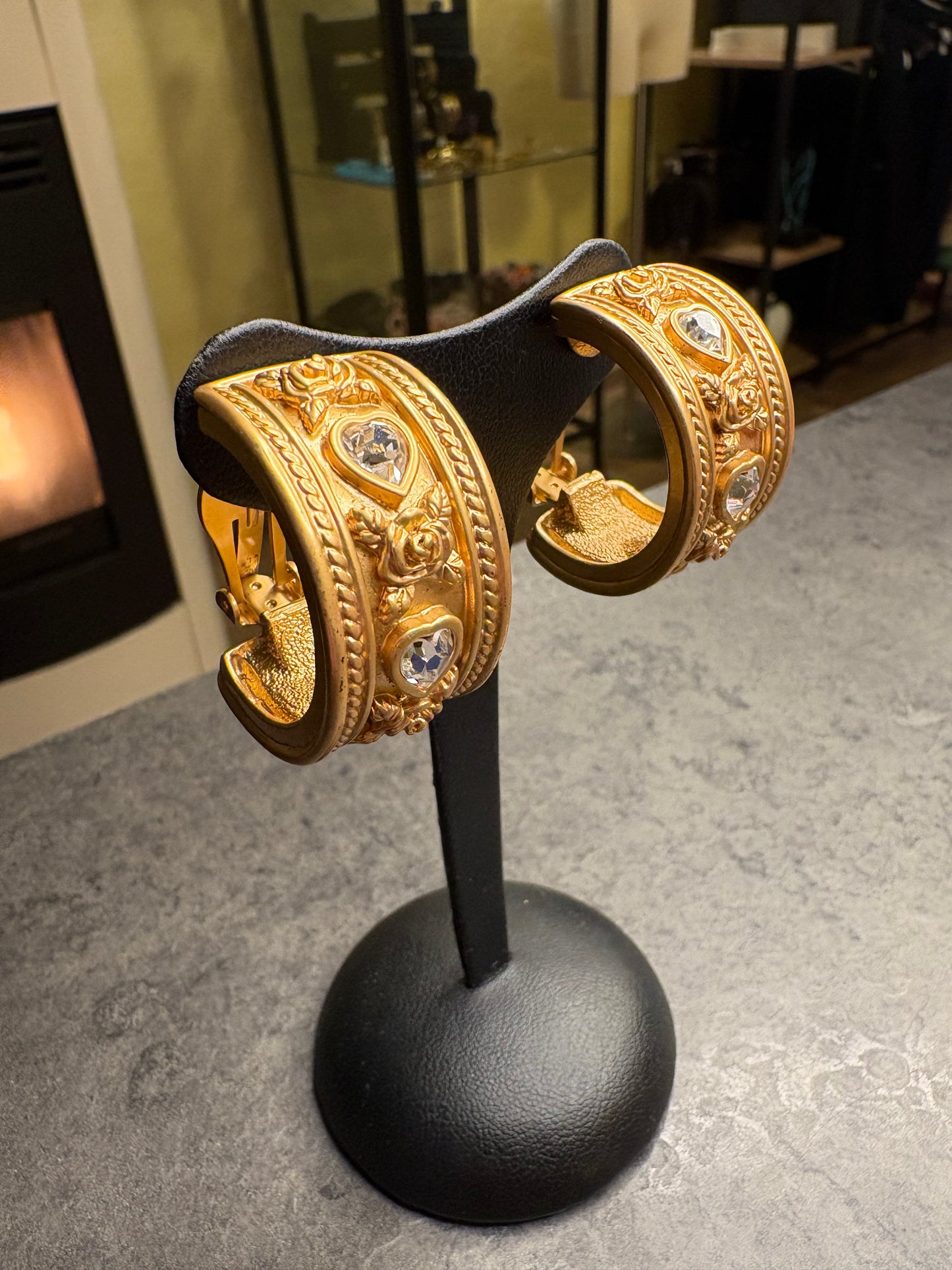 Orecchìni Elizabeth Taylor per Avon