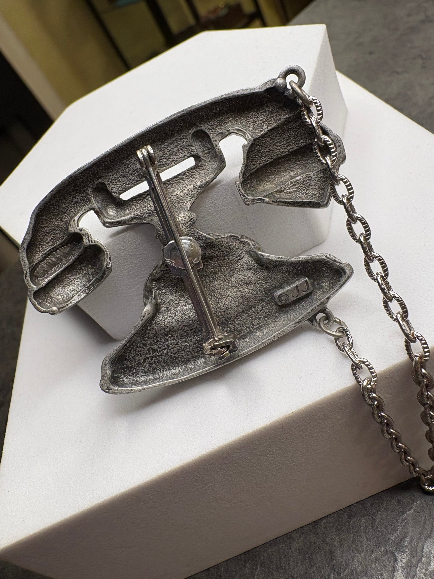 Spilla J.J “Telephone”